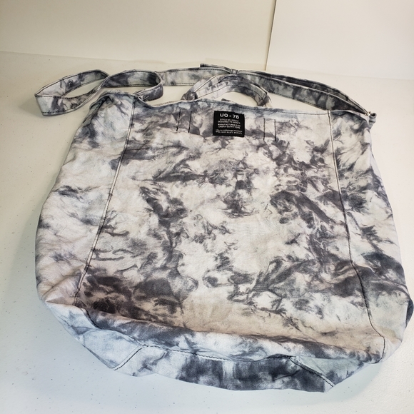 UO - 76 Tie Dye Large Tote Bag #003/47 - Picture 6 of 16